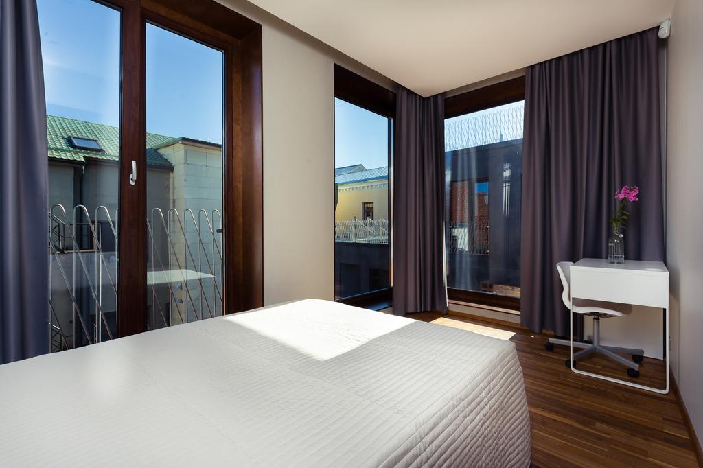 Konrad Old Town Aparthotel Tartu Extérieur photo